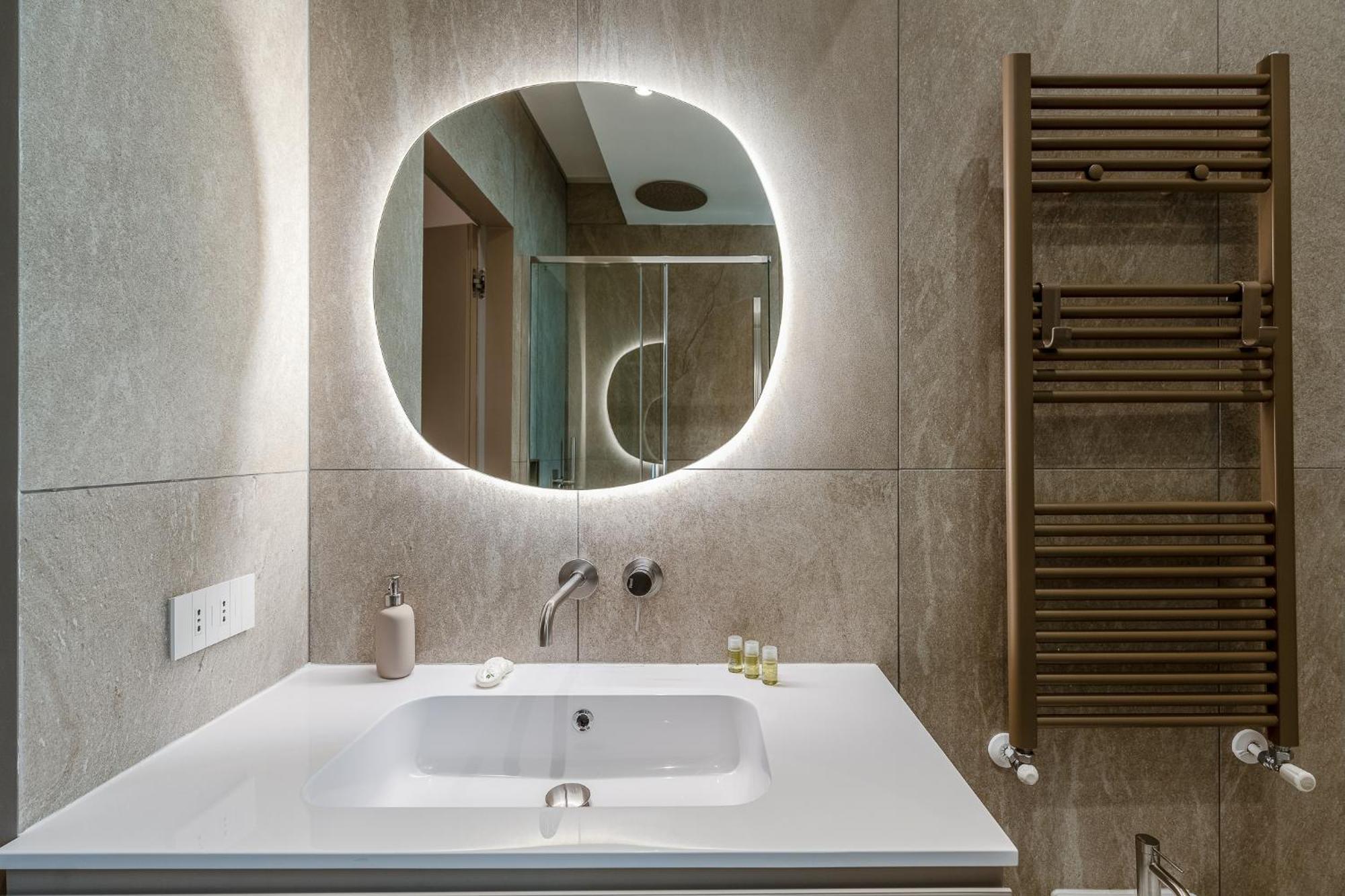 Luxury Apartment - Near Stazione Centrale ミラノ エクステリア 写真