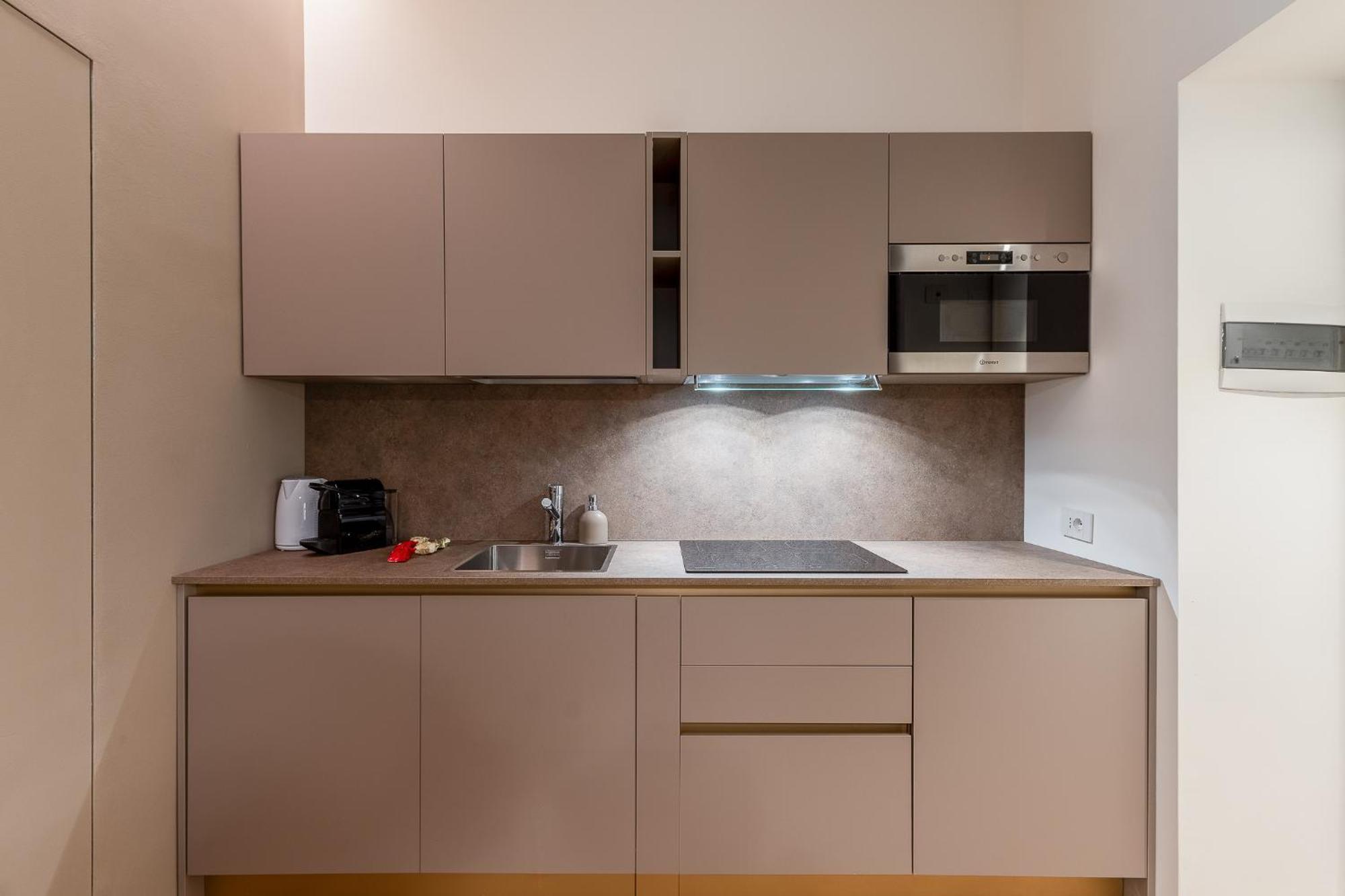 Luxury Apartment - Near Stazione Centrale ミラノ エクステリア 写真