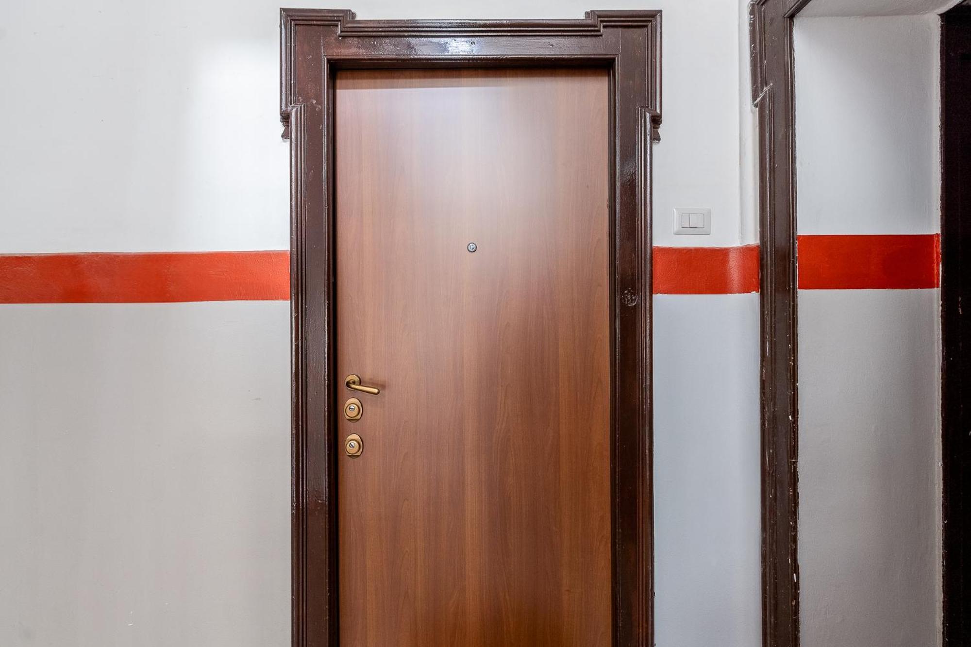 Luxury Apartment - Near Stazione Centrale ミラノ エクステリア 写真
