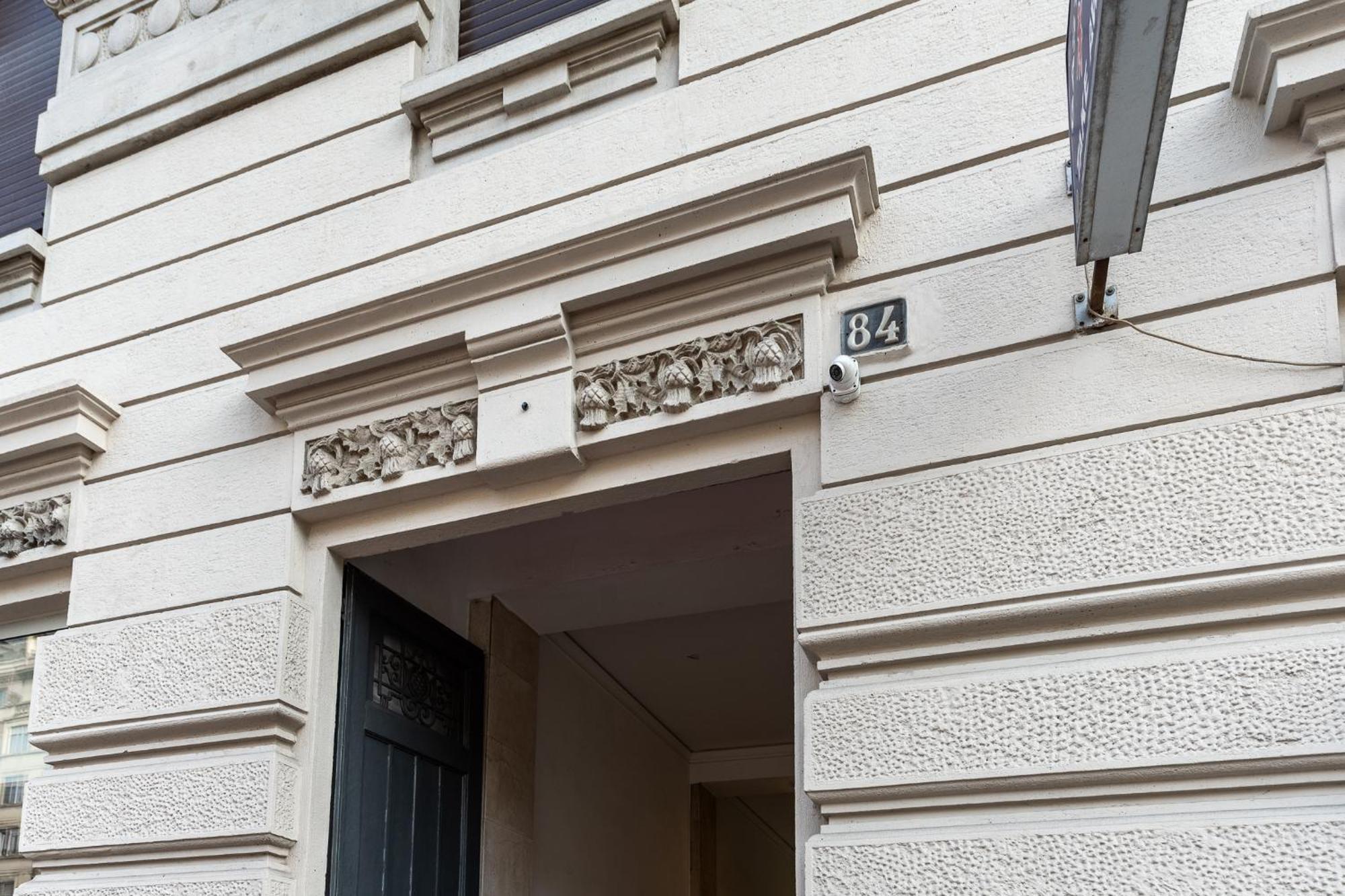 Luxury Apartment - Near Stazione Centrale ミラノ エクステリア 写真